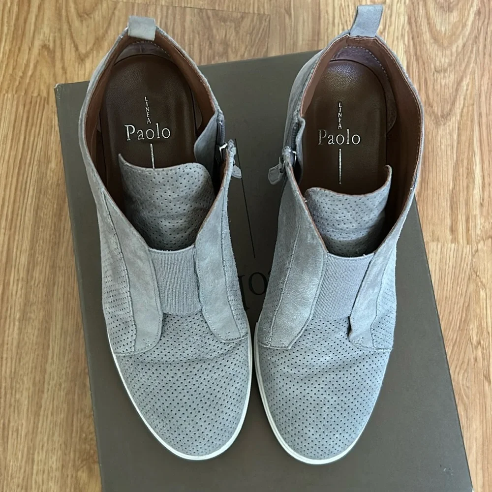 Linea Paolo Women's Gray Wedge Sneaker shoe size 8.5